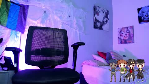 Charlie  online show from 10.17.25