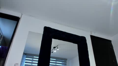 Snapshot of charlotte_knox chatting on 03.10.25 Charlotte online show from 03.10.25