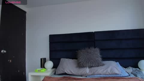 Snapshot of charlotte_knox chatting on 09.12.25 Charlotte online show from 09.12.25