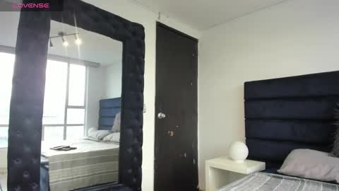 Snapshot of charlotte_knox chatting on 10.02.25 Charlotte online show from 10.02.25