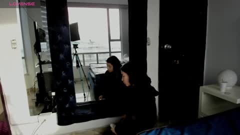 Snapshot of charlotte_knox chatting on 10.27.25 Charlotte online show from 10.27.25