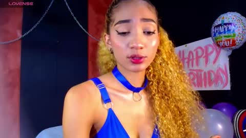 Snapshot of charlotte_love10 chatting on 10.10.25 CHARLOTTE online show from 10.10.25