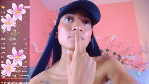 CHARLOTTE online show from 11.05.25