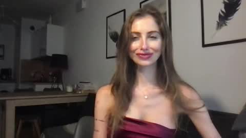 Snapshot of charlotte_roche chatting on 09.30.25 Charlotte Roche online show from 09.30.25