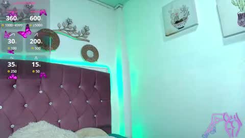 charlotte_walker1 online show from 11.15.25