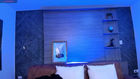 Charlotte  Everyday From 0700 to 1300 Col Time online show from 10.25.25