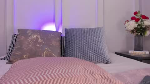 charlottebrownn_ online show from 03.05.26