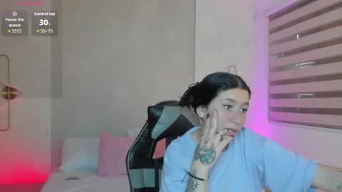 Snapshot of charlottee27_ chatting on 06.05.26 Charlottee online show from 06.05.26