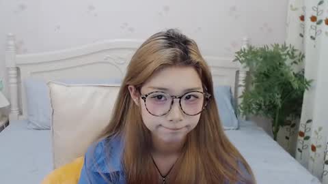 Snapshot of charlottelin chatting on 09.21.25 Charlotte online show from 09.21.25