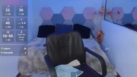 Snapshot of charlottetaylor_ chatting on 02.26.25 Charlotte Taylor online show from 02.26.25