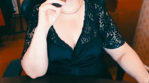 CharlotteXTasty online show from 03.12.25