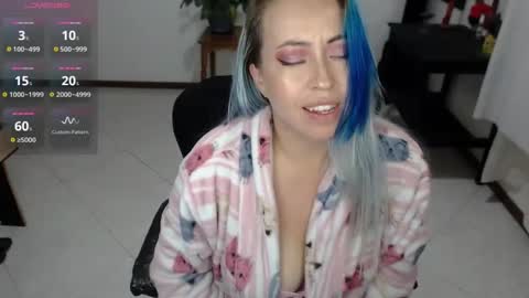 charlottezoe online show from 02.18.25