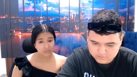 Snapshot of charlyandlaura chatting on 10.08.25 charlyandlaura online show from 10.08.25