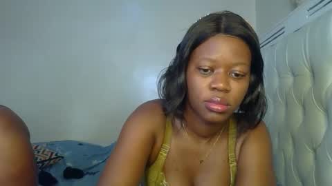 charming_kittie online show from 09.14.25