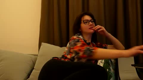 katie online show from 02.14.26