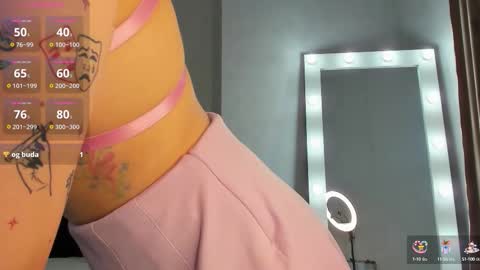 Snapshot of charmingvixen chatting on 09.09.25 Kati online show from 09.09.25