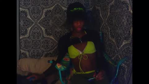 Miss Chocolate online show from 01.25.25