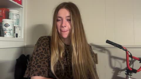 Snapshot of charrry chatting on 07.20.26 charrry online show from 07.20.26