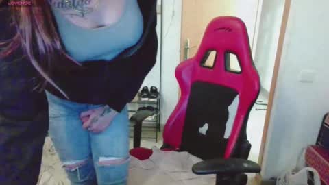 Snapshot of chased12 chatting on 11.01.25 Chasey online show from 11.01.25