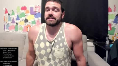 Snapshot of chasemason20 chatting on 12.19.24 Onlyfans chasingfit Instagram the arguer Twitter chasingfitOF online show from 12.19.24