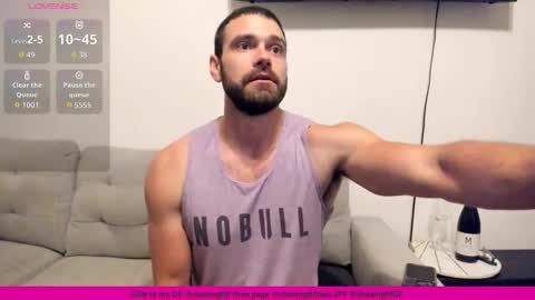 Snapshot of chasemason20 chatting on 11.06.25 Onlyfans chasingfit Instagram the arguer Twitter chasingfitOF online show from 11.06.25