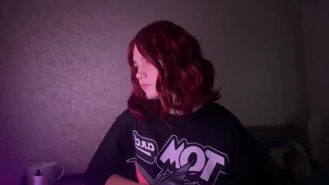 Snapshot of chasing_pavements chatting on 10.17.25 chasing_pavements online show from 10.17.25