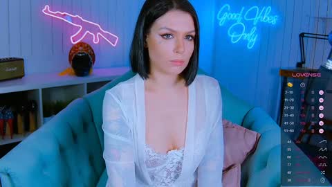 Snapshot of chaturkaterina chatting on 02.01.25 Miss Harmony online show from 02.01.25