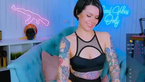 Snapshot of chaturkaterina chatting on 02.27.25 Miss Harmony online show from 02.27.25