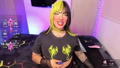 Snapshot of chaturmodels chatting on 04.21.26 Sophie online show from 04.21.26