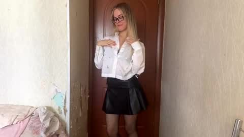 Snapshot of chayashortle chatting on 09.20.25 Milissa online show from 09.20.25