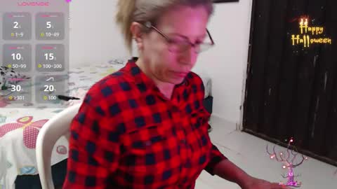 CHAYLA VICTORIA RUIZ  online show from 10.15.25