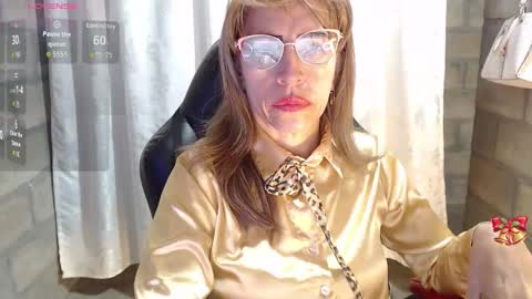 CHAYLA VICTORIA RUIZ  online show from 03.05.26