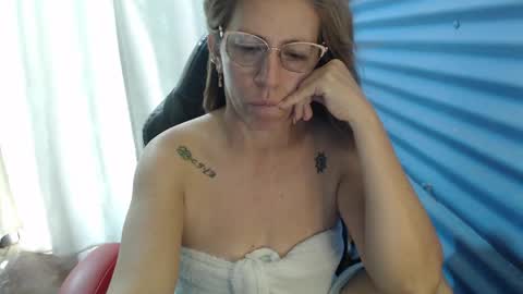 Snapshot of chayla_ruiz chatting on 04.19.26 CHAYLA VICTORIA RUIZ online show from 04.19.26
