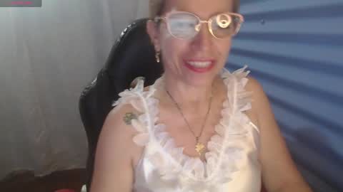 Snapshot of chayla_ruiz chatting on 05.03.26 CHAYLA VICTORIA RUIZ online show from 05.03.26