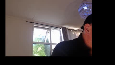 Snapshot of chazdiniro chatting on 11.02.25 chazdiniro online show from 11.02.25