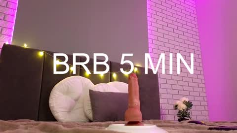 Jenny  please dont forget to thumbs up me  online show from 12.23.24