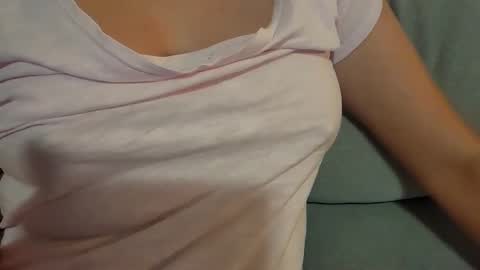 Snapshot of cheeekycouple02 chatting on 12.17.24 Cheeeky couple online show from 12.17.24