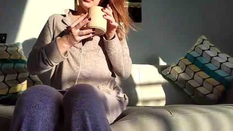 Snapshot of cheeekycouple02 chatting on 01.07.25 Cheeeky couple online show from 01.07.25