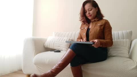 Snapshot of cheek_chic12 chatting on 05.19.26 Regina Phalange online show from 05.19.26