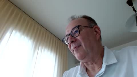 Snapshot of cheer2u chatting on 02.16.26 cheer2u online show from 02.16.26