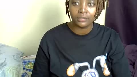 Snapshot of cheerchelly chatting on 11.27.25 Cheerchelly online show from 11.27.25