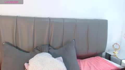 Snapshot of cheerlynn chatting on 01.28.25 Cherlyn online show from 01.28.25