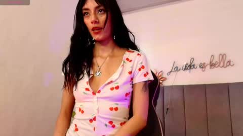 Snapshot of cheerry_tay1 chatting on 03.15.26 CHERRY online show from 03.15.26