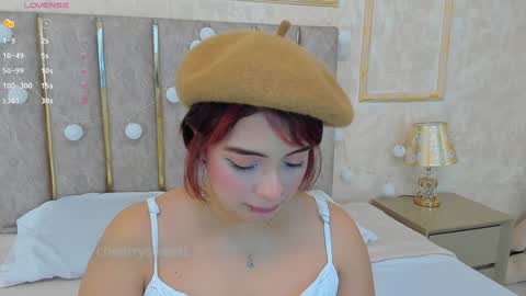 Snapshot of cheerrysweett chatting on 01.12.25 Baby Cherry online show from 01.12.25