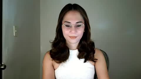 Snapshot of chelly4u69 chatting on 06.13.26 chelly4u69 online show from 06.13.26