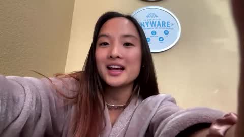 Snapshot of chellybear101 chatting on 12.04.24 chellybear101 online show from 12.04.24