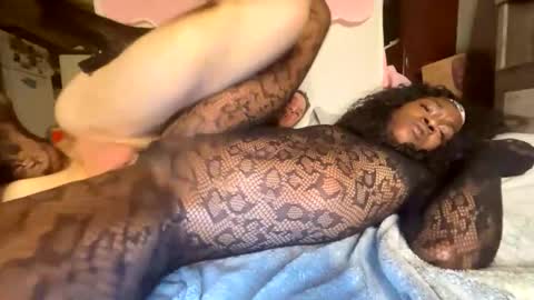 Chels luv online show from 12.15.25