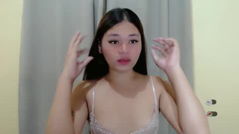 Snapshot of chelse_coco chatting on 02.22.25 CHELSEA online show from 02.22.25