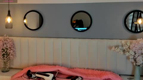 chelsea_bolton_ online show from 04.13.26