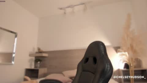 chelsey_hudson online show from 09.23.25